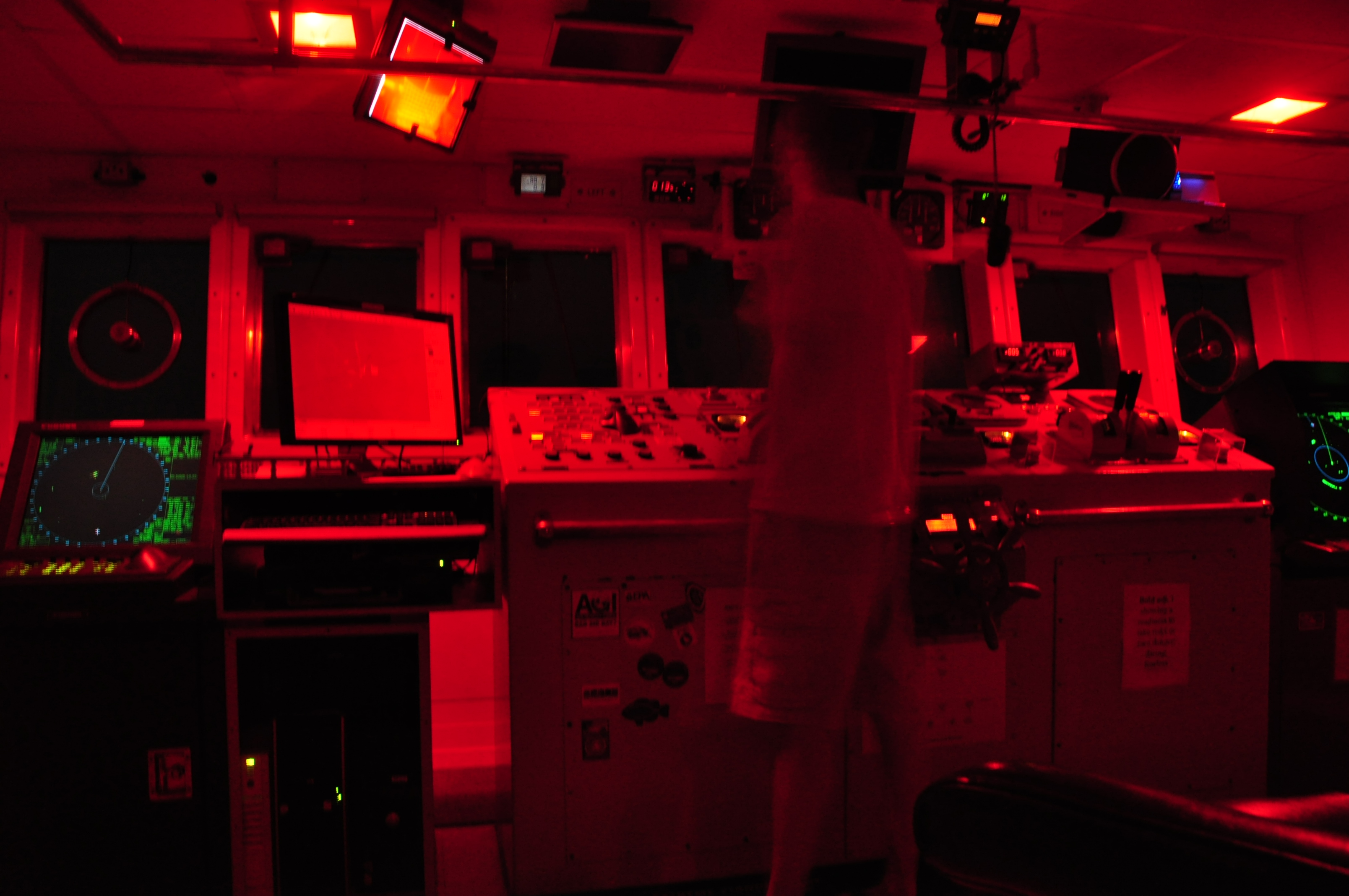 Night Vision at Sea: Thermal Cameras Worth the Masthead Space